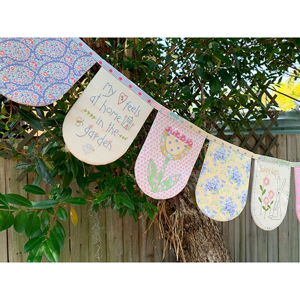 The Birdhouse Patchwork Designs Sunny Days Bunting